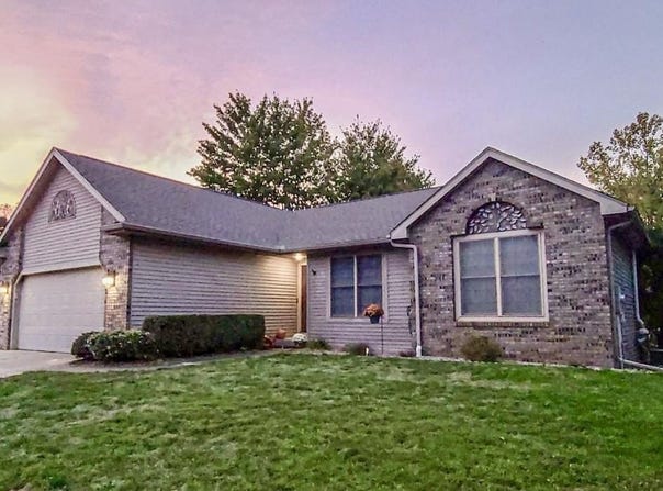 1014 Hidden Meadow Lane, Middlebury, IN 46540