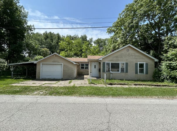 807 Franklin Street, Hobart, IN 46342