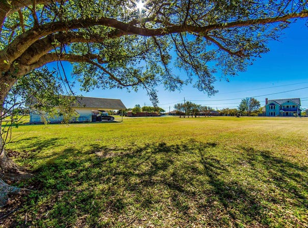 4109 Bayouside Dr, Houma, LA 70363