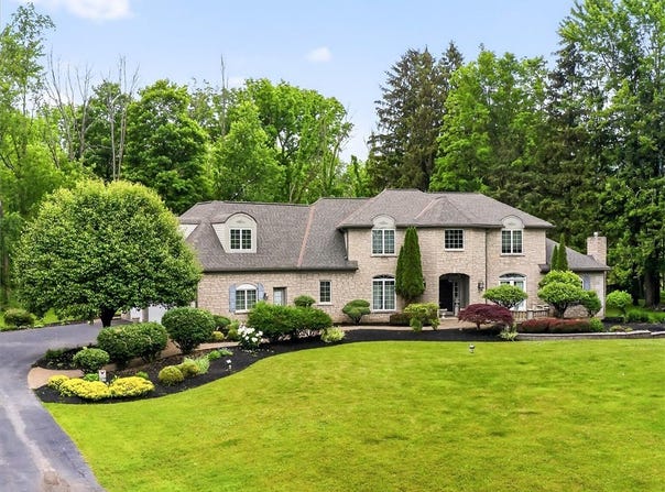 1010 Plank Road, Penfield, NY 14580