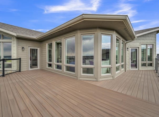 455 240th Street, Arnolds Park, IA 51331