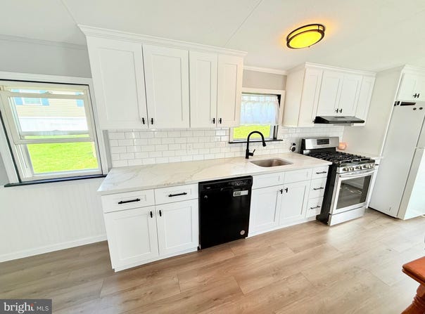 38 CLARA STREET, NORRISTOWN, PA 19403