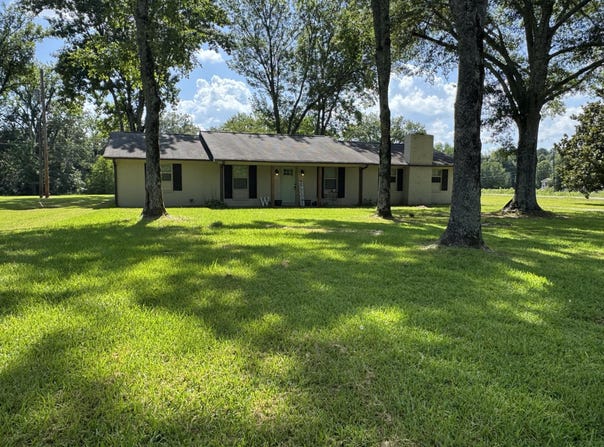 791 Road 1409, Mooreville, MS 38857