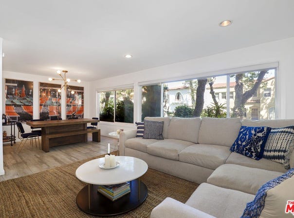 165 N Swall Dr, Beverly Hills, CA 90211