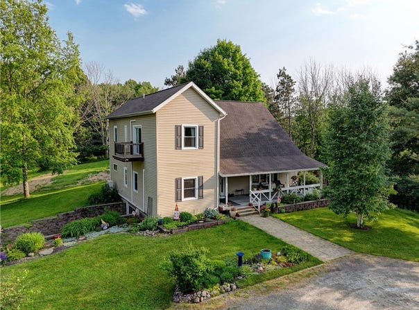 1544 Paddy Lane, Macedon, NY 14502