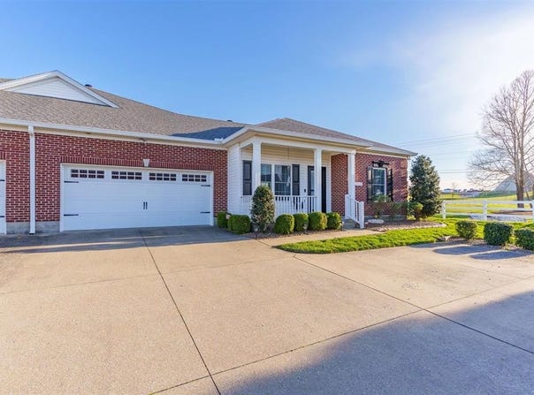 3974 Brookside Ct, Owensboro, KY 42303