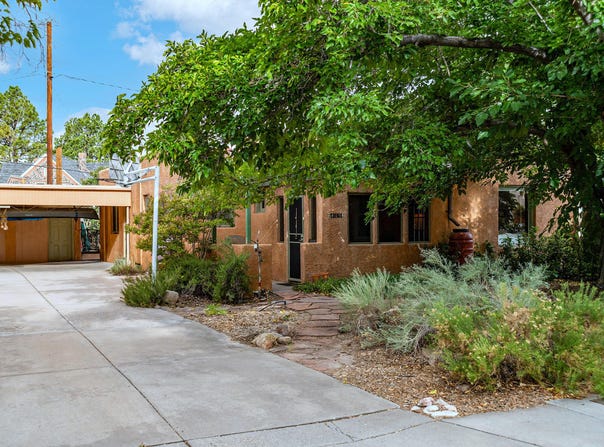 415 Amherst Drive NE, Albuquerque, NM 87106