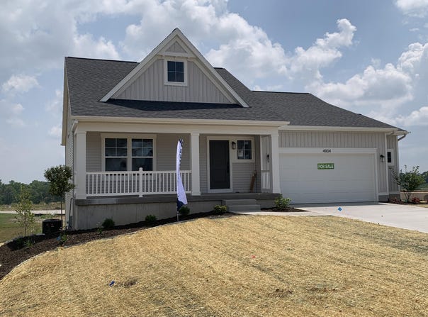 4904 Bethpage Drive NW, Comstock Park, MI 49321