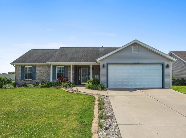 413 Lea Anne Street, Rensselaer, IN 47978-7350