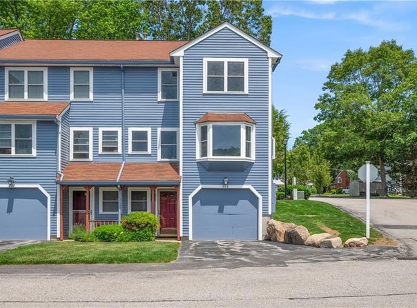 200 Heroux Boulevard, Cumberland, RI 02864