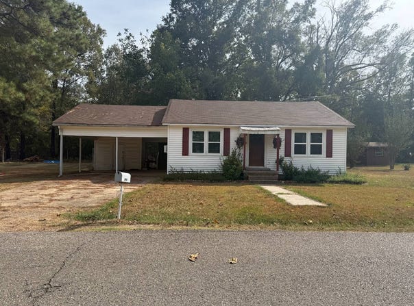1901 Pinecrest Ave, hope, AR 71801
