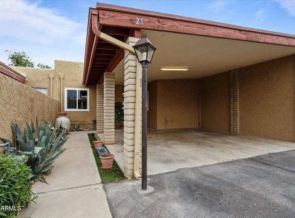 910 N CENTER Street, Mesa, AZ 85201