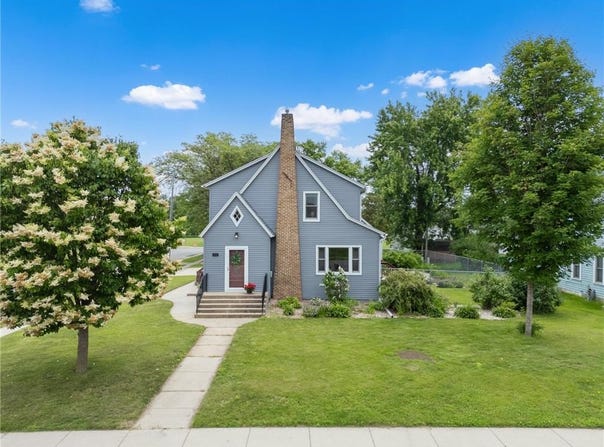 301 2nd Avenue SE, Pine Island, MN 55963