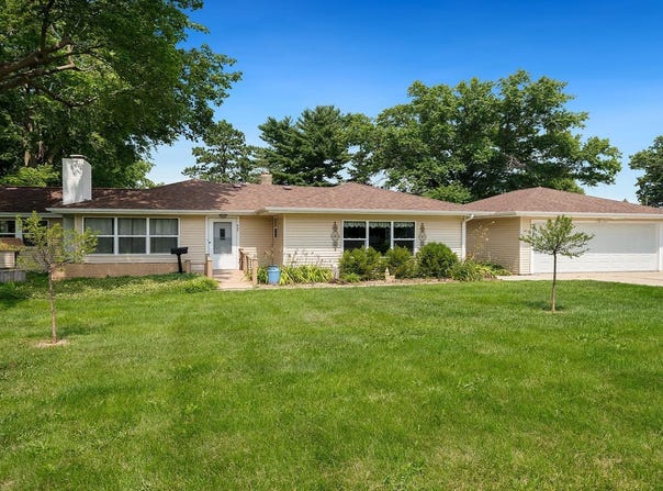 402 Glendale, LOVES PARK, IL 61111