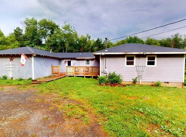 873 DELRAY ROAD, AUGUSTA, WV 26704