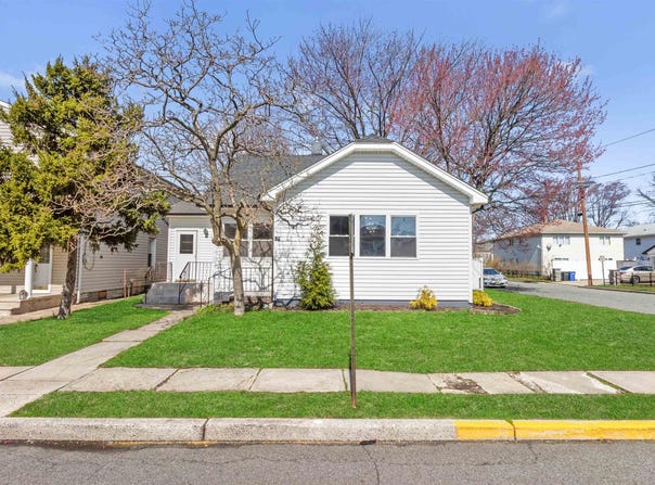 30 BRUNO ST, Moonachie, NJ 07074