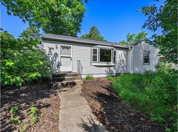 1619 Washington Memorial Drive, Saint Cloud, MN 56301