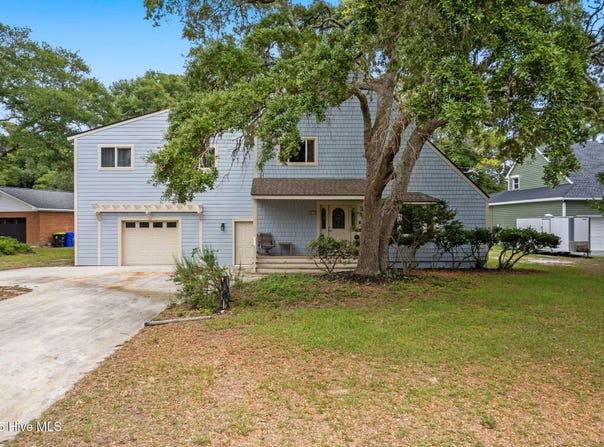 31 Augusta Drive, Oak Island, NC 28465