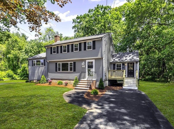 21 Karen Lee Ln, Tewksbury, MA 01876