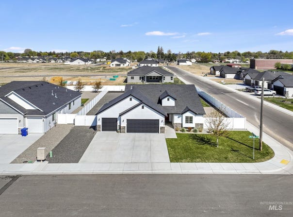 1410 N Birch Street, Jerome, ID 83338