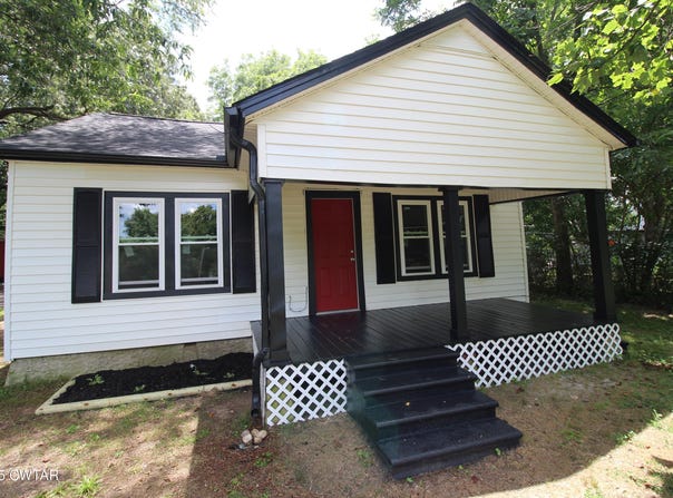 211 E South Street, Dyer, TN 38330