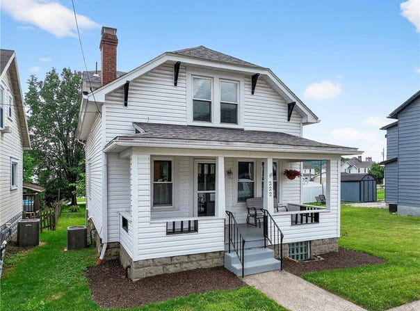 222 S 8th St, West Newton, PA 15089