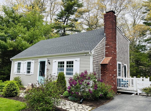 19 Artisan Way, Forestdale, MA 02644