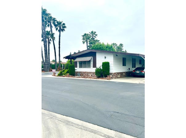 1400 S SUNKIST ST., ANAHEIM, CA 92806