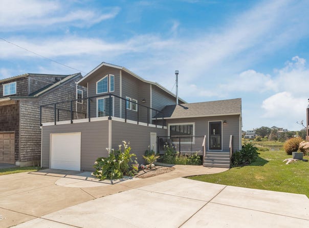 35120 Rueppell Avenue, Pacific City, OR 97135