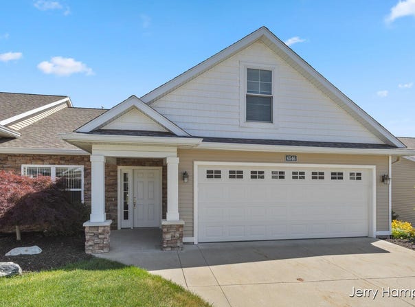 6546 Potters Wheel Drive SE, Caledonia, MI 49316