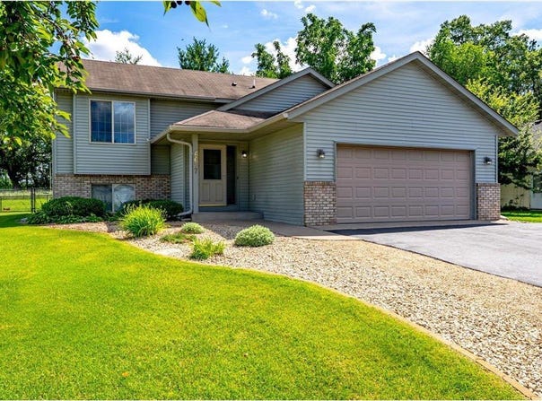6617 378th Street, North Branch, MN 55056