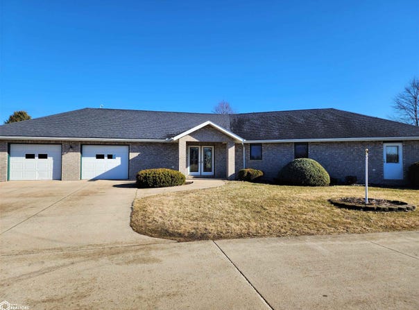 1309 N Country Club Road, Algona, IA 50511