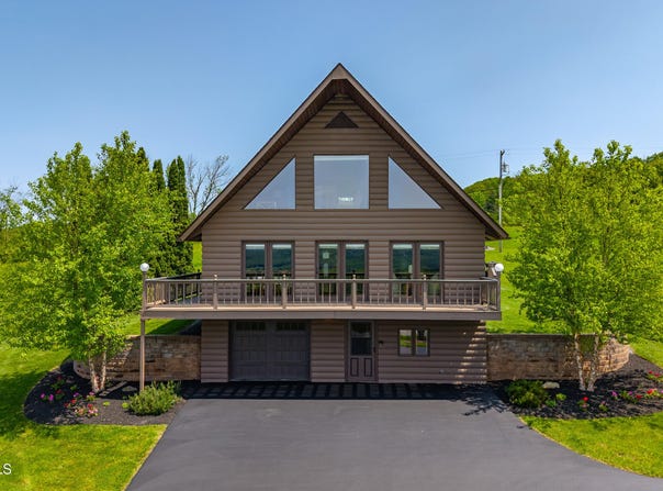 1756 McGuire School Road, Delanson, NY 12053