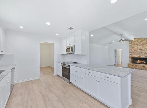 2724 Downing Drive, Plano, TX 75023