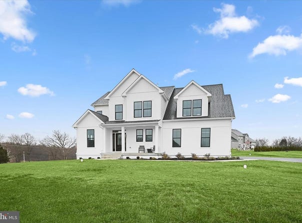 2001A CLOVER DR, FINKSBURG, MD 21048