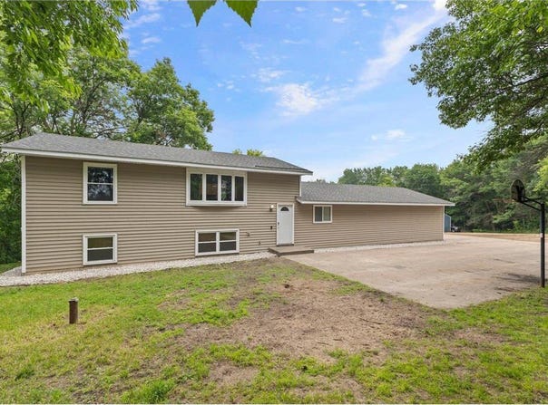 24927 Narcissus Street NW, Isanti, MN 55040