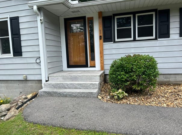 1 Independence Avenue, Franklin, NH 03235