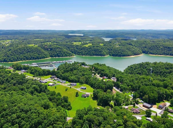 65 Indian Hills Drive, Russell Springs, KY 42642