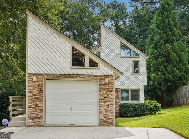 7898 Norris Lake, Snellville, GA 30039