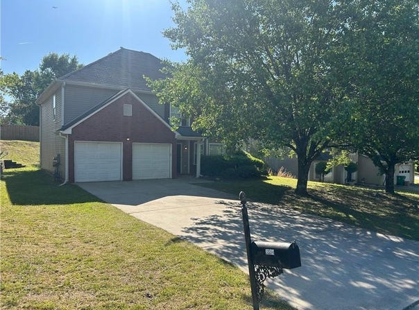 3334 Rockmill Drive, Ellenwood, GA 30294