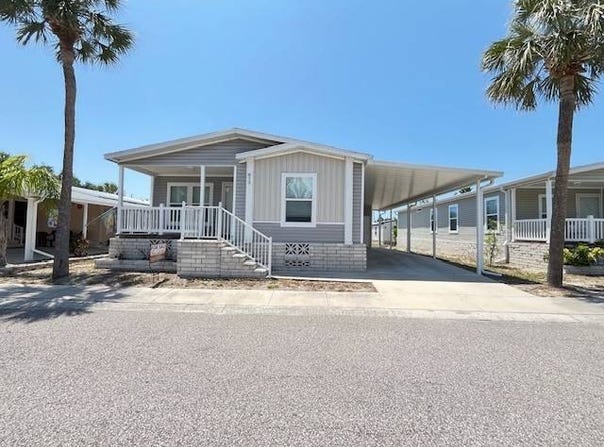 815 Egret Lane, Tarpon Springs, FL 34689