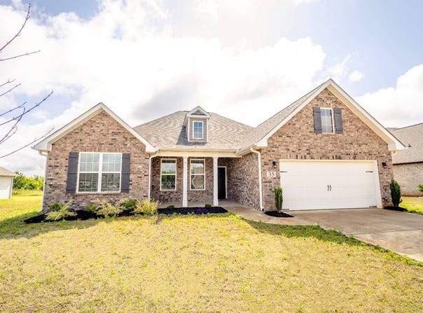 35  Winchester Drive, Decatur, AL 35603