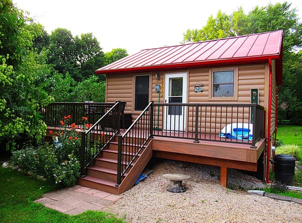 3713 Peterson Drive, Gobles, MI 49055