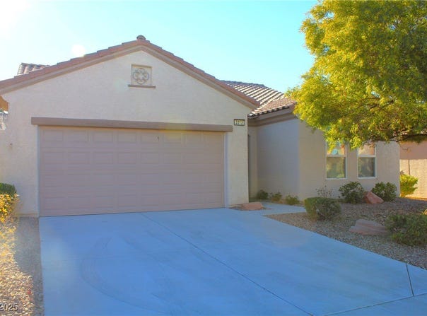 2212 Sawtooth Mountain Drive, Henderson, NV 89044