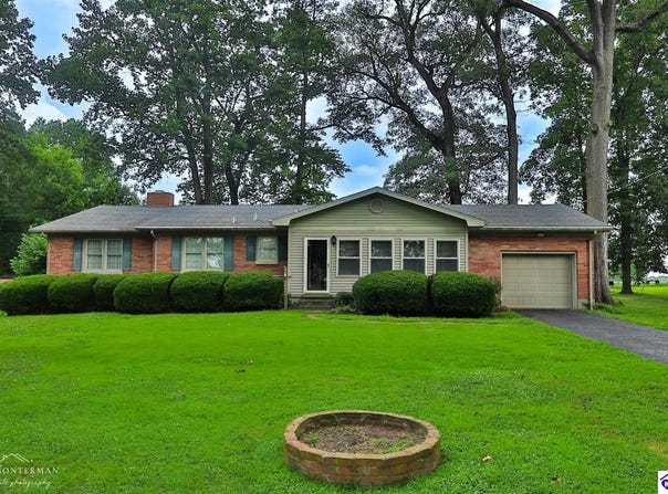 5828 Leitchfield Loop Road, Cecilia, KY 42724