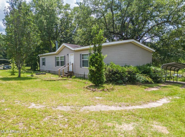 5318 Wendell Ladner Road, Perkinston, MS 39573