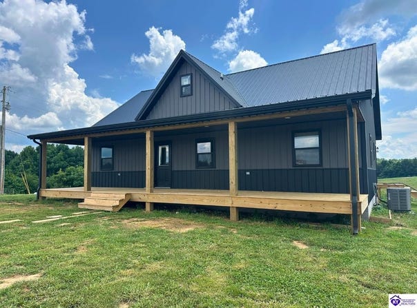 980 N Garnett Road, Campbellsville, KY 42718