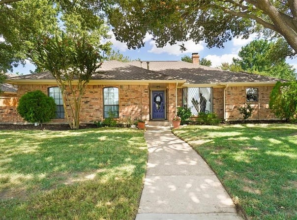 1610 Crooked Creek Drive, Carrollton, TX 75007