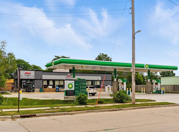 1441 N 26th St, Sheboygan, WI 53081