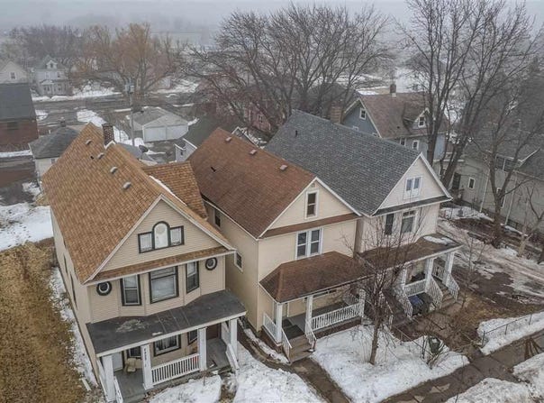 2424 W 2nd St, Duluth, MN 55806
